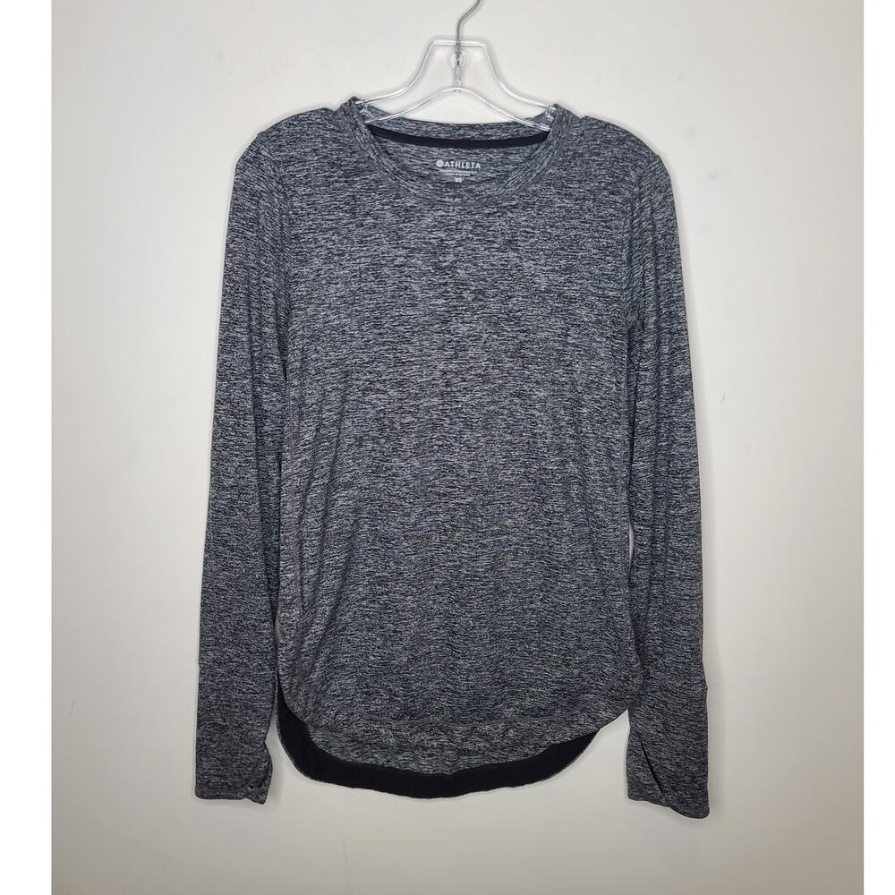Athleta grey long sleeve athletic shirt with thumbholes - XS